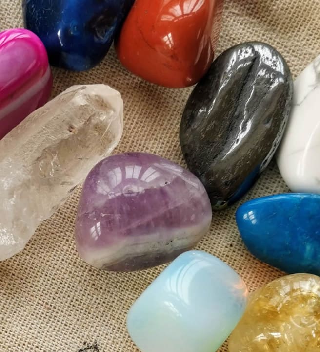 digital detox, crystal healing, switch off