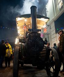 Traction engine