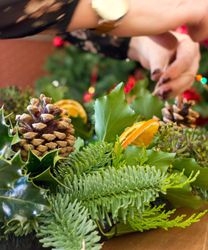 Making a christmas wreath