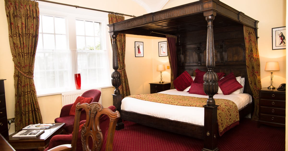 Four Poster Premier Room