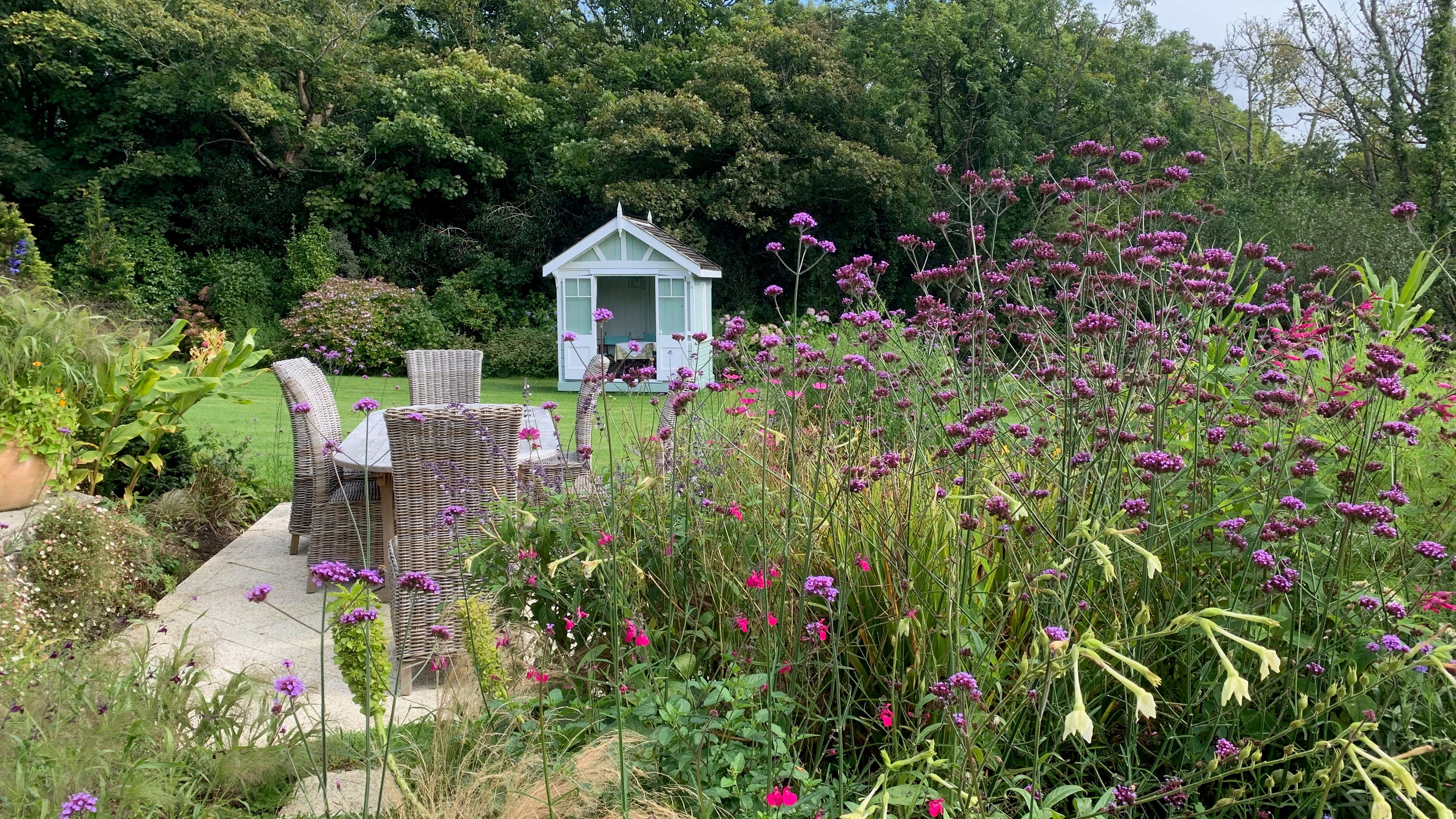 Boscrowan front garden and seating area