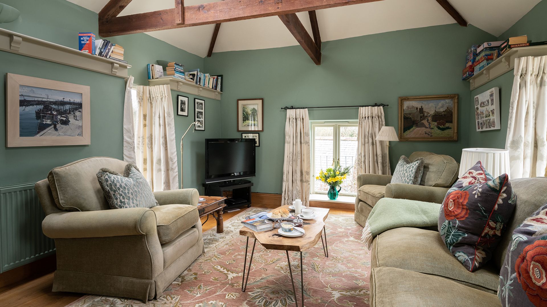 lounge in peace and plenty with soft furnishings and beams