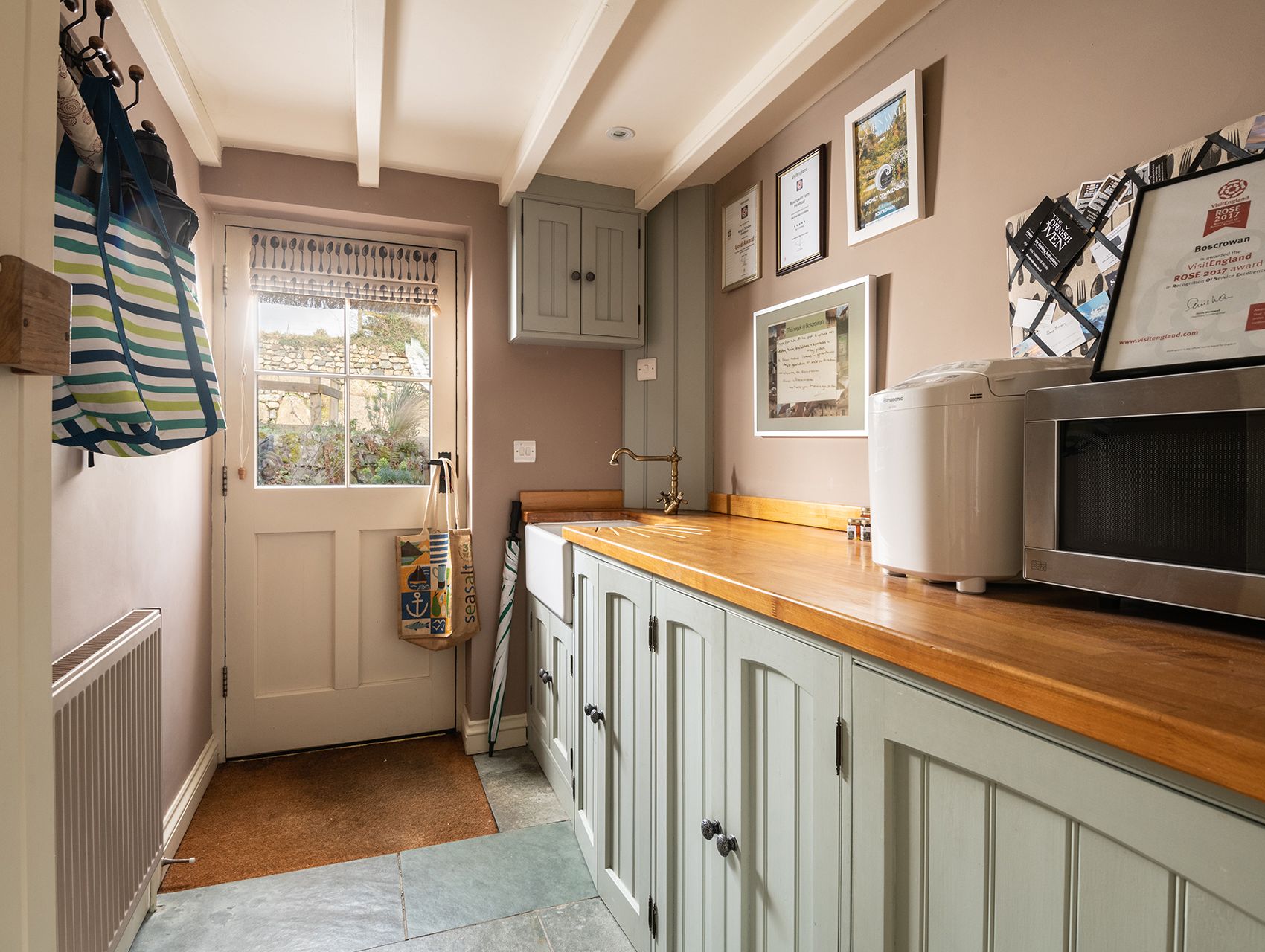 ring and thimble utility area