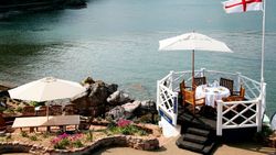 captain-s-table---terracesml