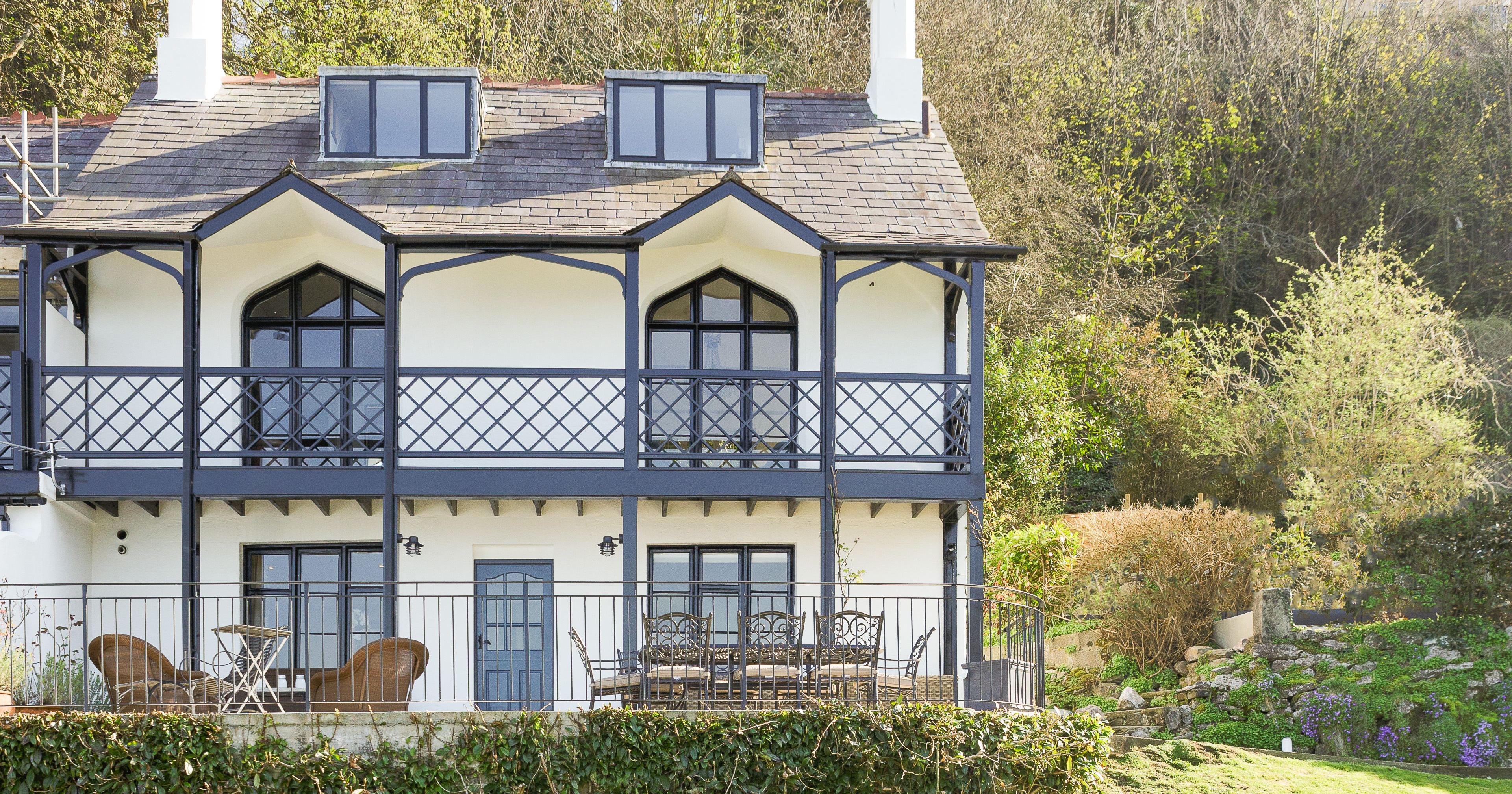 Cove Cottage Exterior