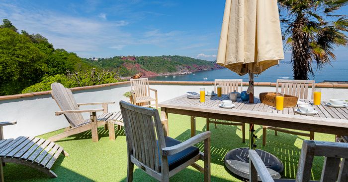 Smugglers Outside Seating