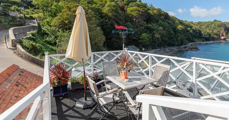 Sea view room at Cary Arms