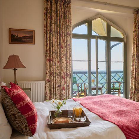 CaryArms_CoveCottage_MasterBedroom_205_HDR