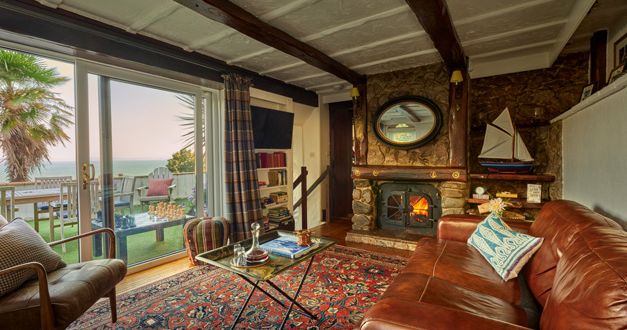 CaryArms_SmugglersCottage_LivingRoom_051