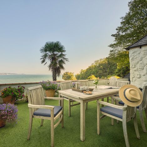 CaryArms_SmugglersCottage_Terrace_067