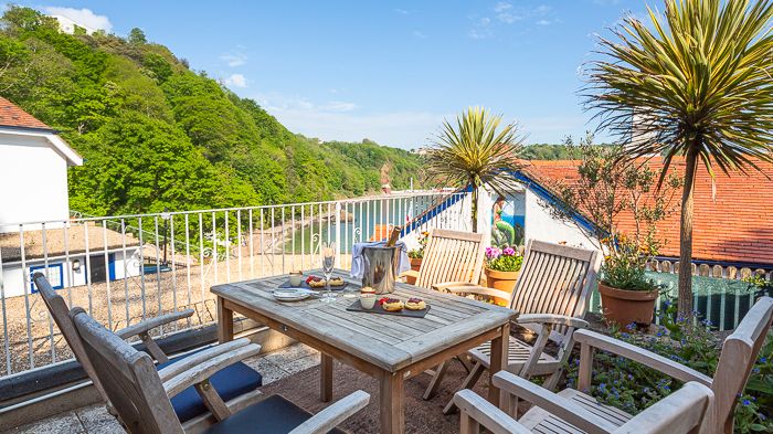 Beach Cottage Outside Seating