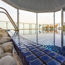 Spa pool