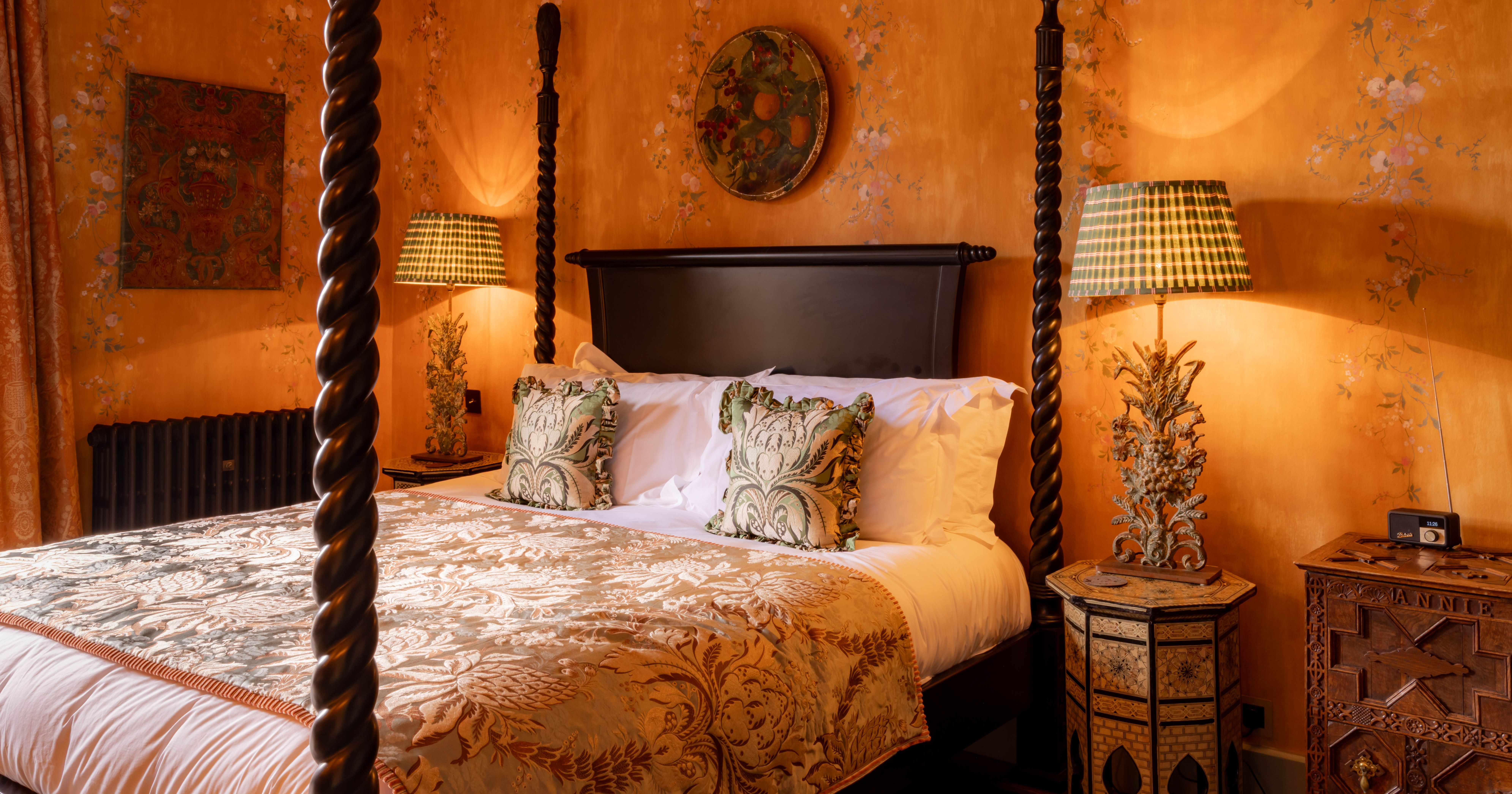 Catherine of Aragon Bed
