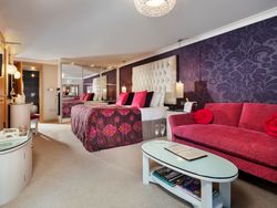 Coach House Bed