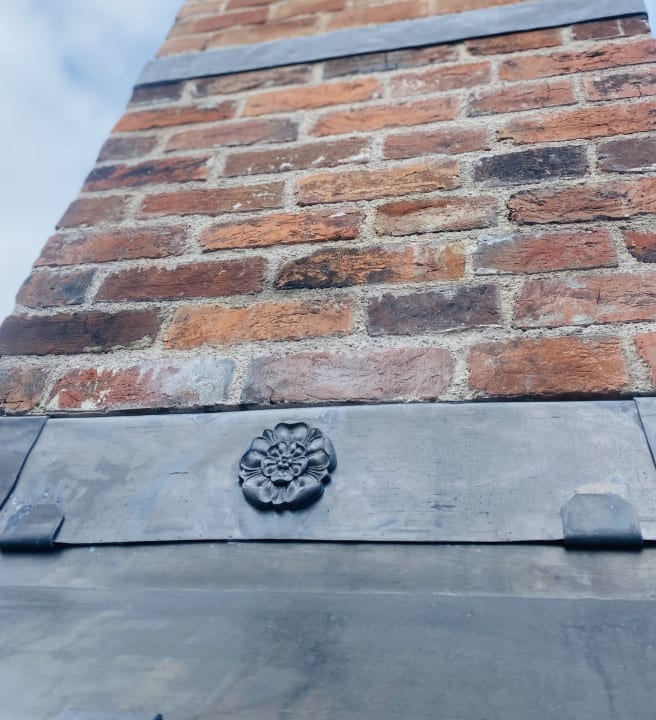 Tudor rose chimney
