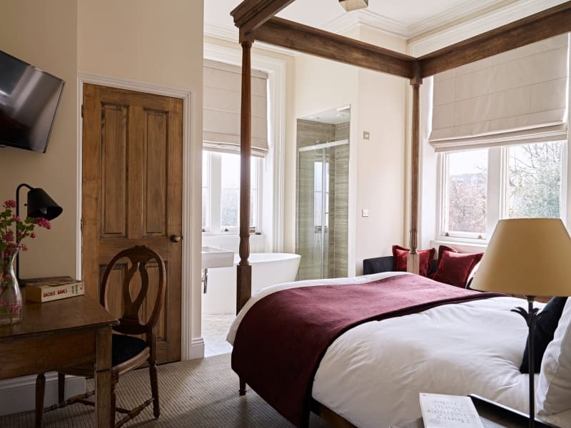 Cotswold Grange Hotel Four Poster