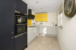 45FST kitch 1