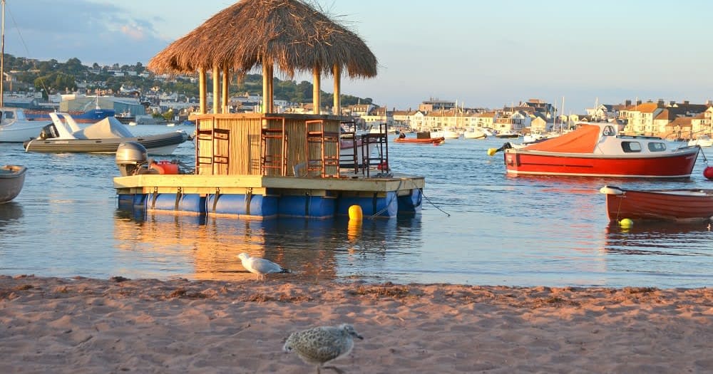 Tiki bar