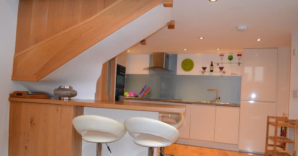 breakfast bar