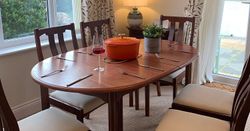 006 Dining area