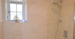 Osborne House 3 Bath Room 3