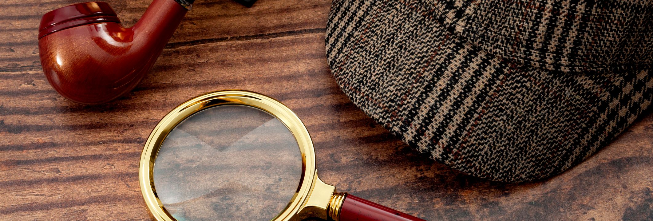 Magnify Glass and Detective Hat