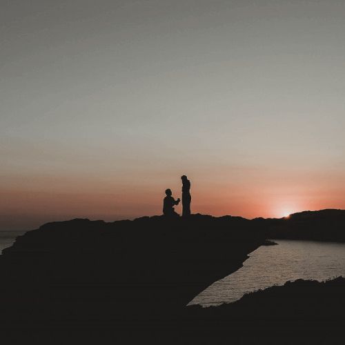 Red Sunset silhouette of a proposal