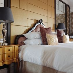 Honeymoon suite
