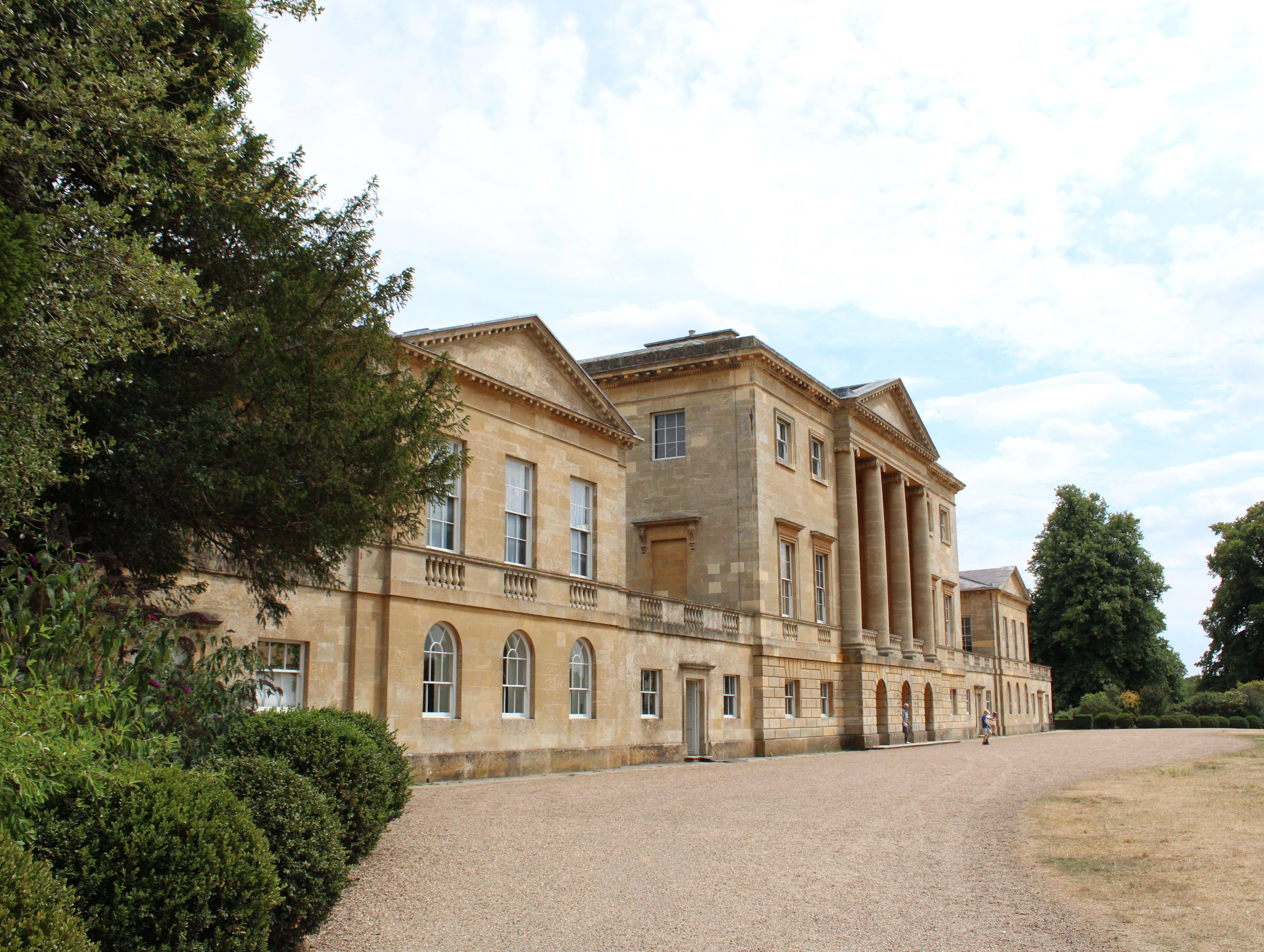 basildon park
