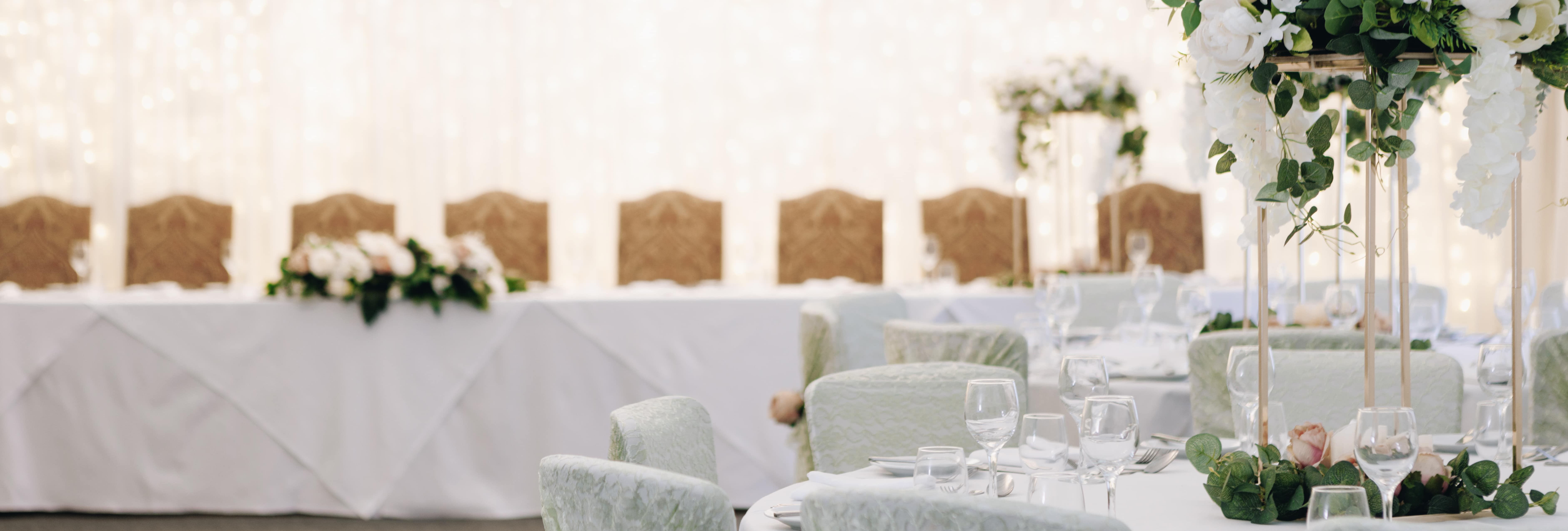Half landscape top table