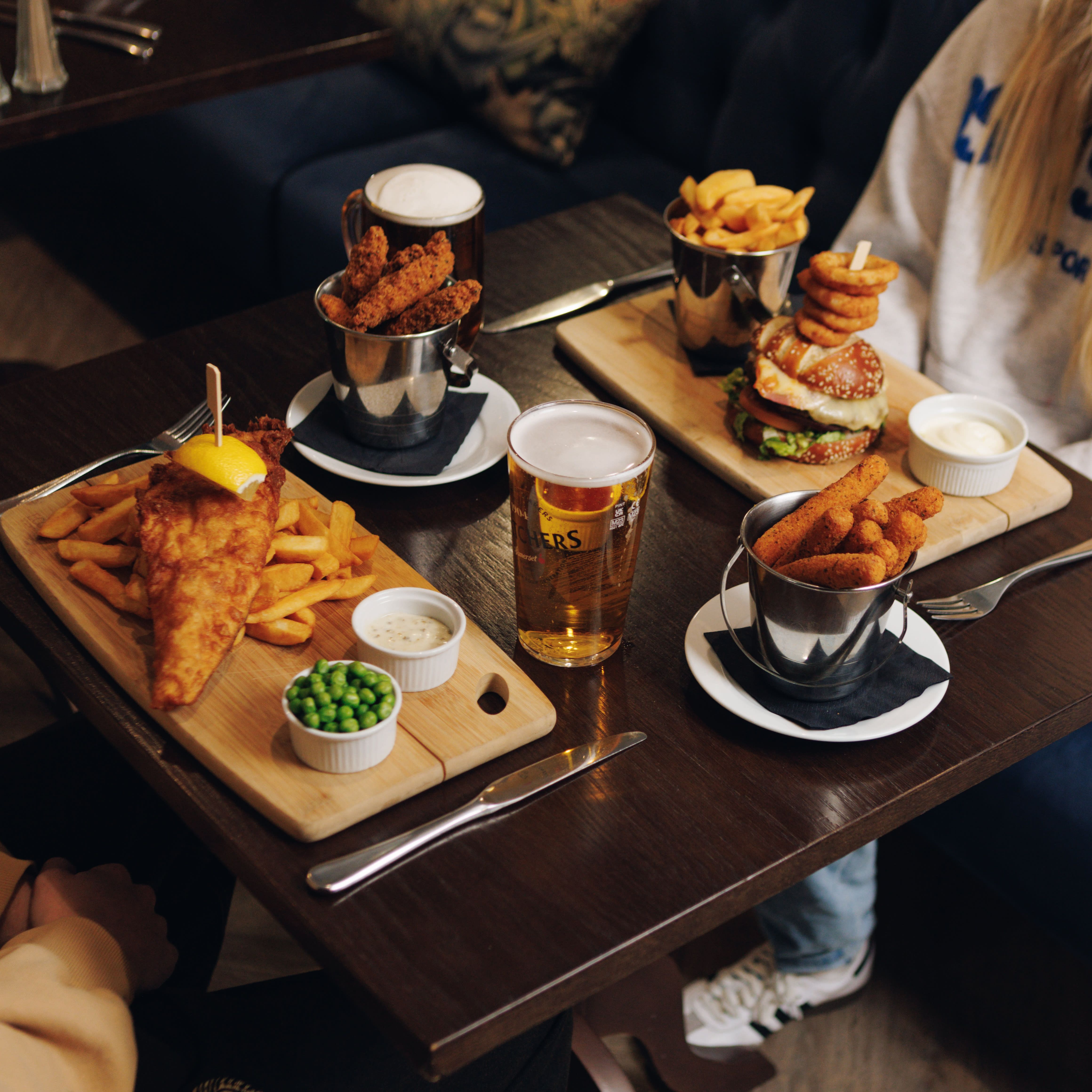 Bar Food Set-Up_Donnington Grove