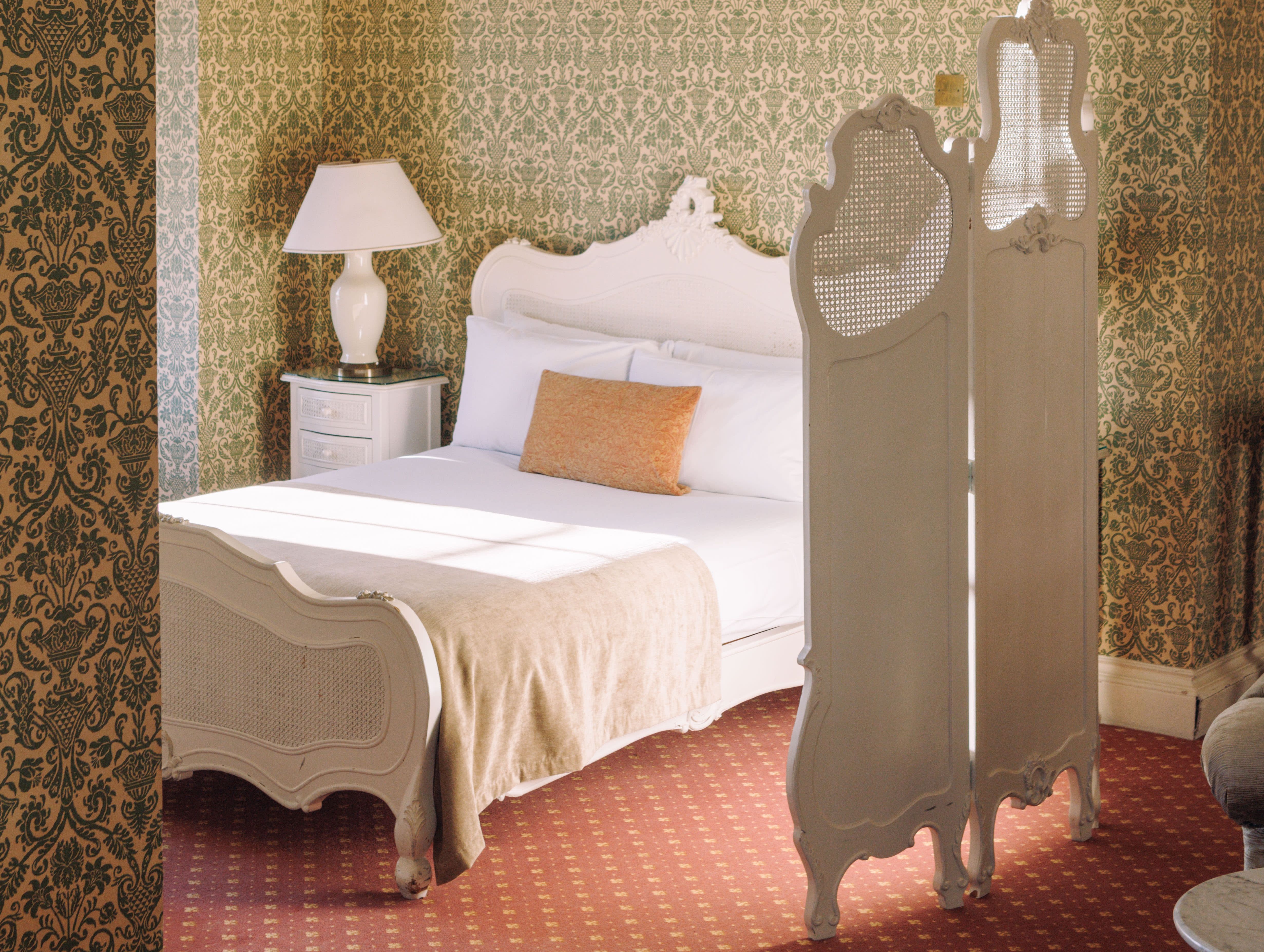 Room 1_Donnington Grove