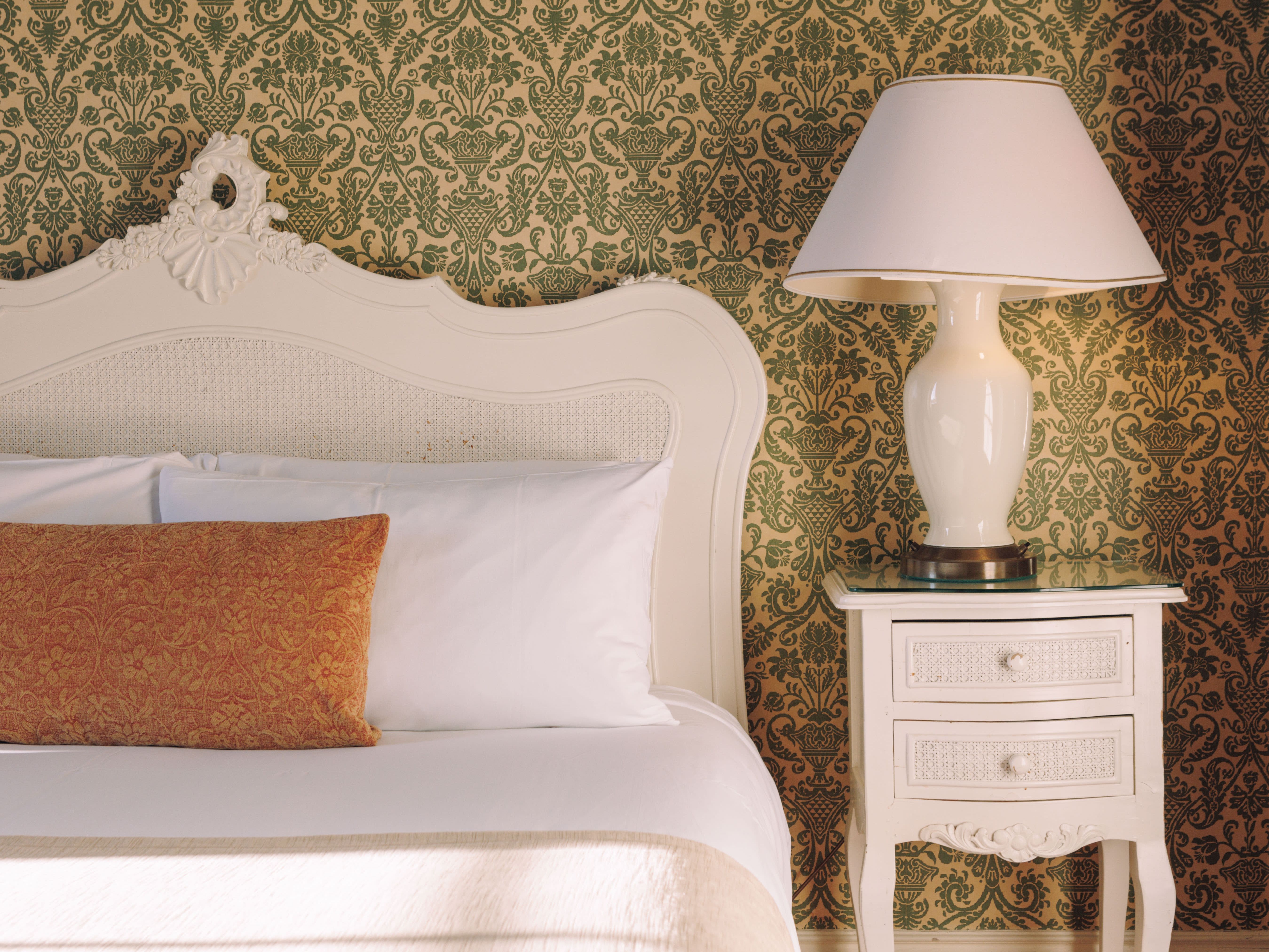 Room 1_Donnington Grove