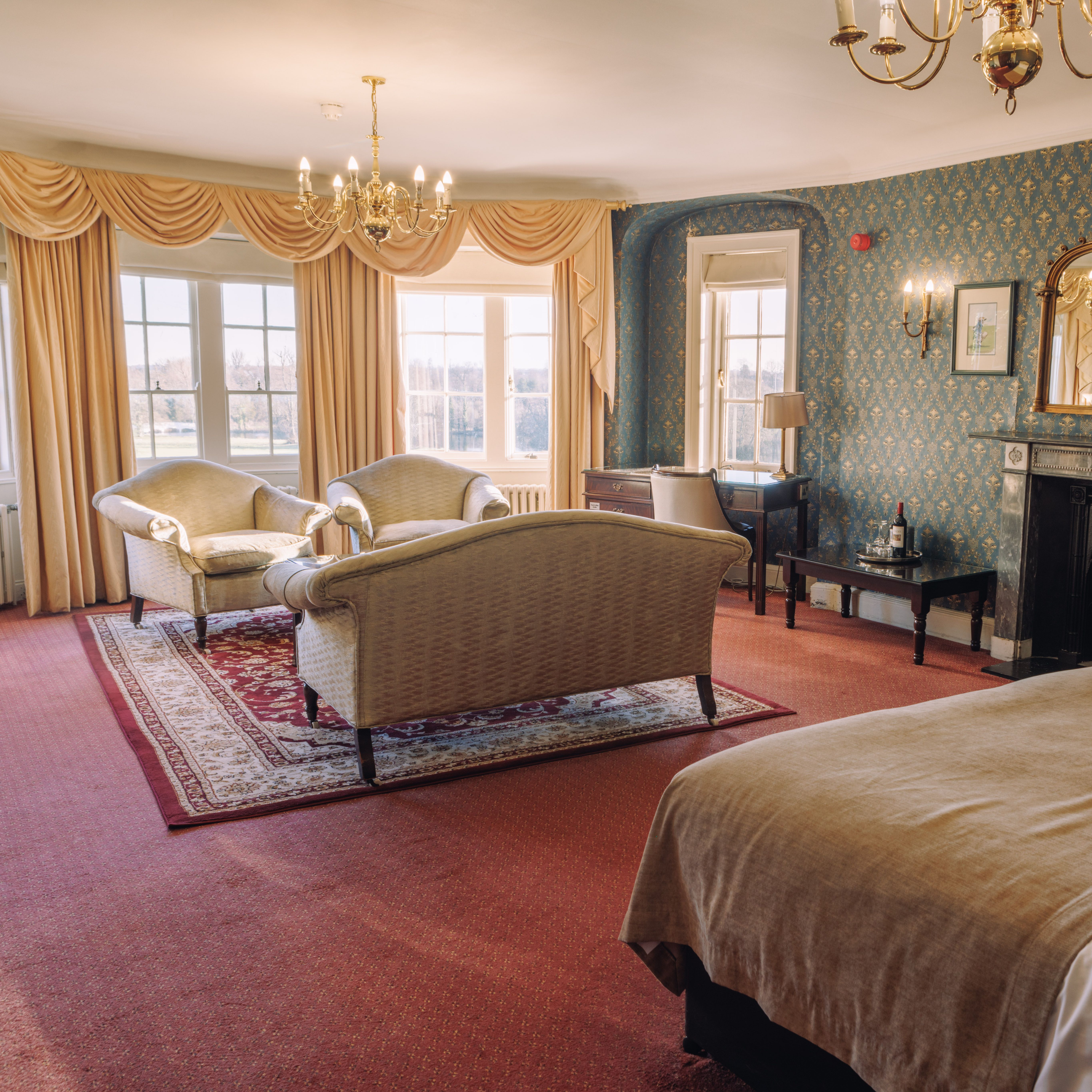 Manor house room