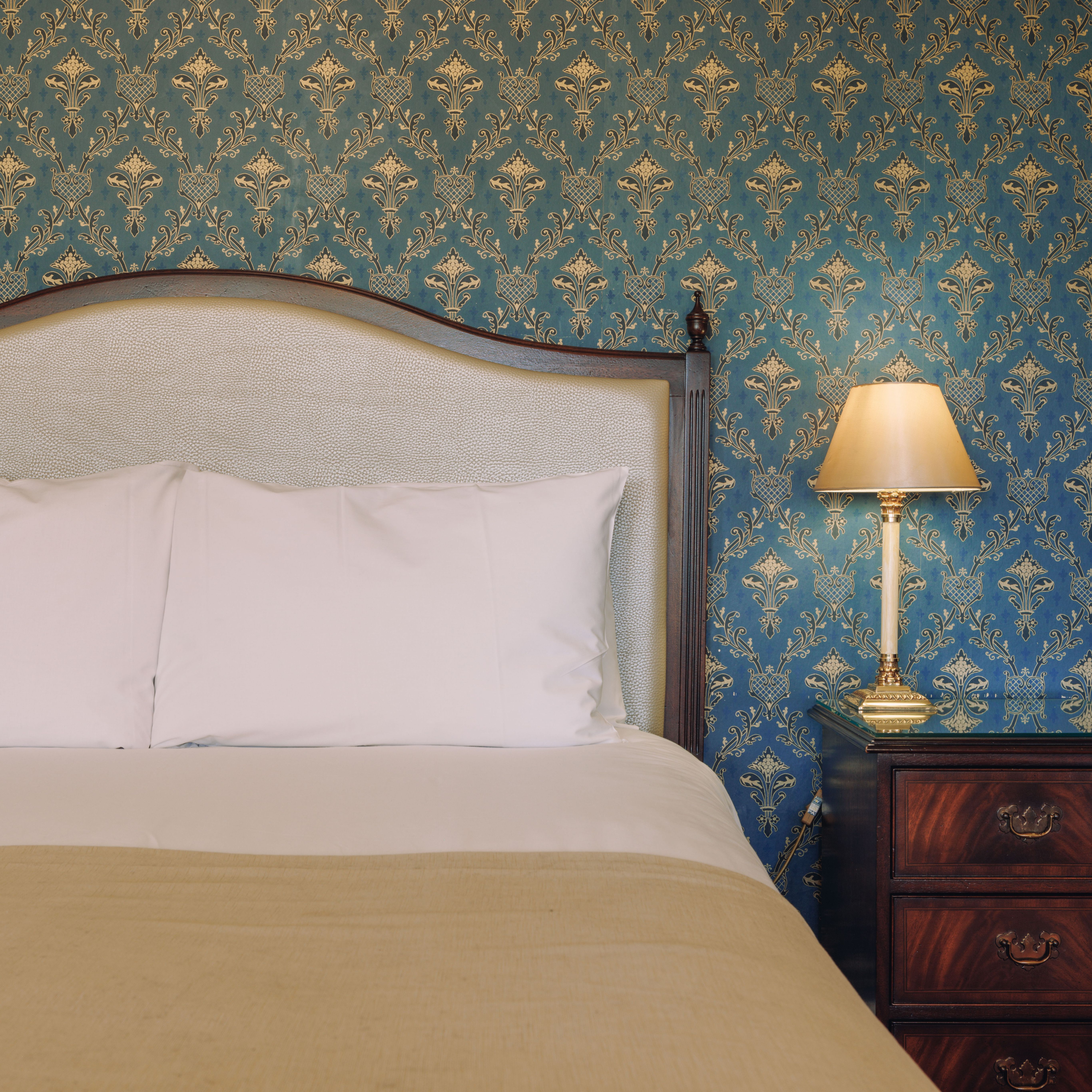 Room 2_Donnington Grove_112