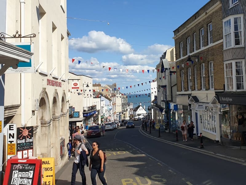 broad-street-shopping