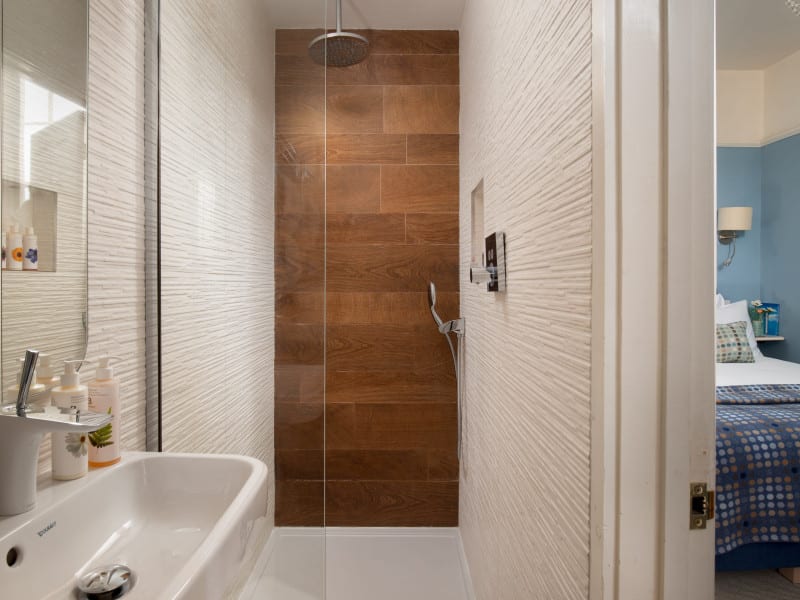 Fossil bathroom and bed