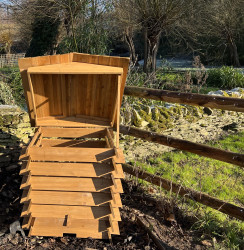 Wooden composter