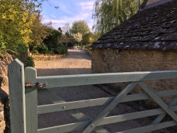 Culls Cottage gateway