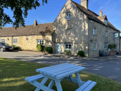 The Swan Inn, Southrop