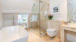 The Chestnuts family bathroom