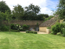 Culls Cottage rear garden