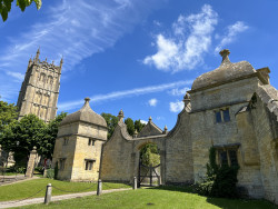 Chipping Camden gatehouse