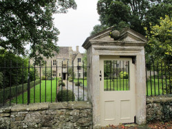 Avebury National Trust Manor House