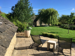 Culls Cottage rear garden