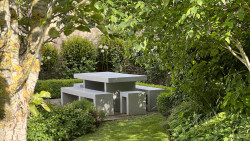 Culls Cottage outdoor dining table
