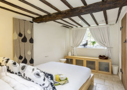 Downstairs bedroom Culls Cottage