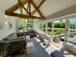 Garden Lounge The Chestnuts