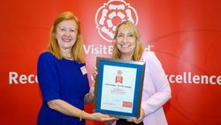 AA Rose Awards Culls Cottage – Eco Chic Cottages in Southrop, Gloucestershire