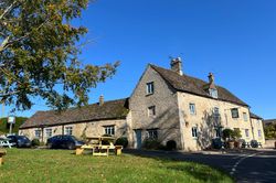 The Swan, Southrop